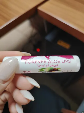 بالم لب فوراور لیوینگ پروداکتس مدل آلوئه ورا