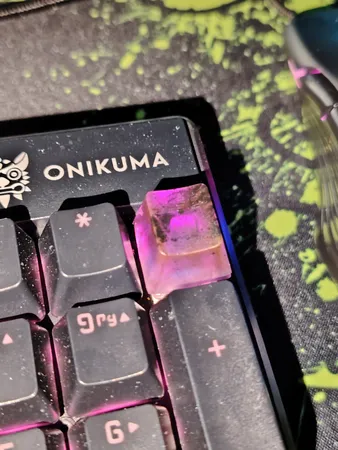 دکمه کیبورد مودی کت مدل غول یخی