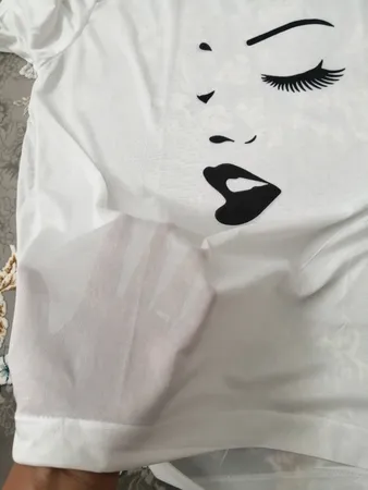 تیشرت زنانه طرح نگاه کد 105