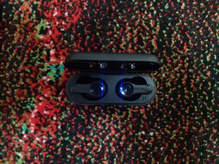 هدفون بی سیم او ام تینگ مدل AirFree EO002Bt