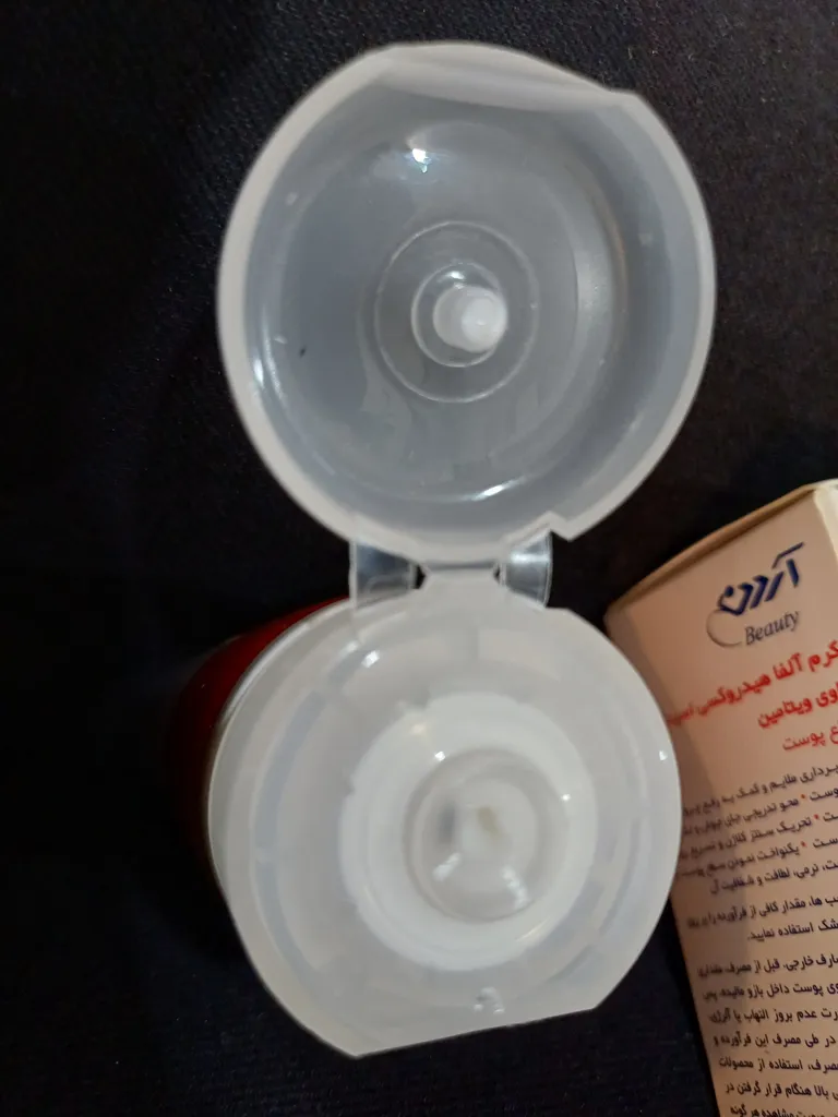 کرم لایه بردار آردن بیوتی مدل AHA %12 حجم 50 میلی لیتر