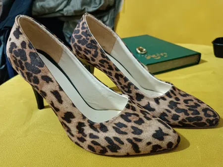 کفش زنانه مدل پلنگی 701