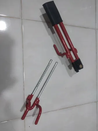 قفل فرمان دوبل دسته دار خودرو مدل 6887