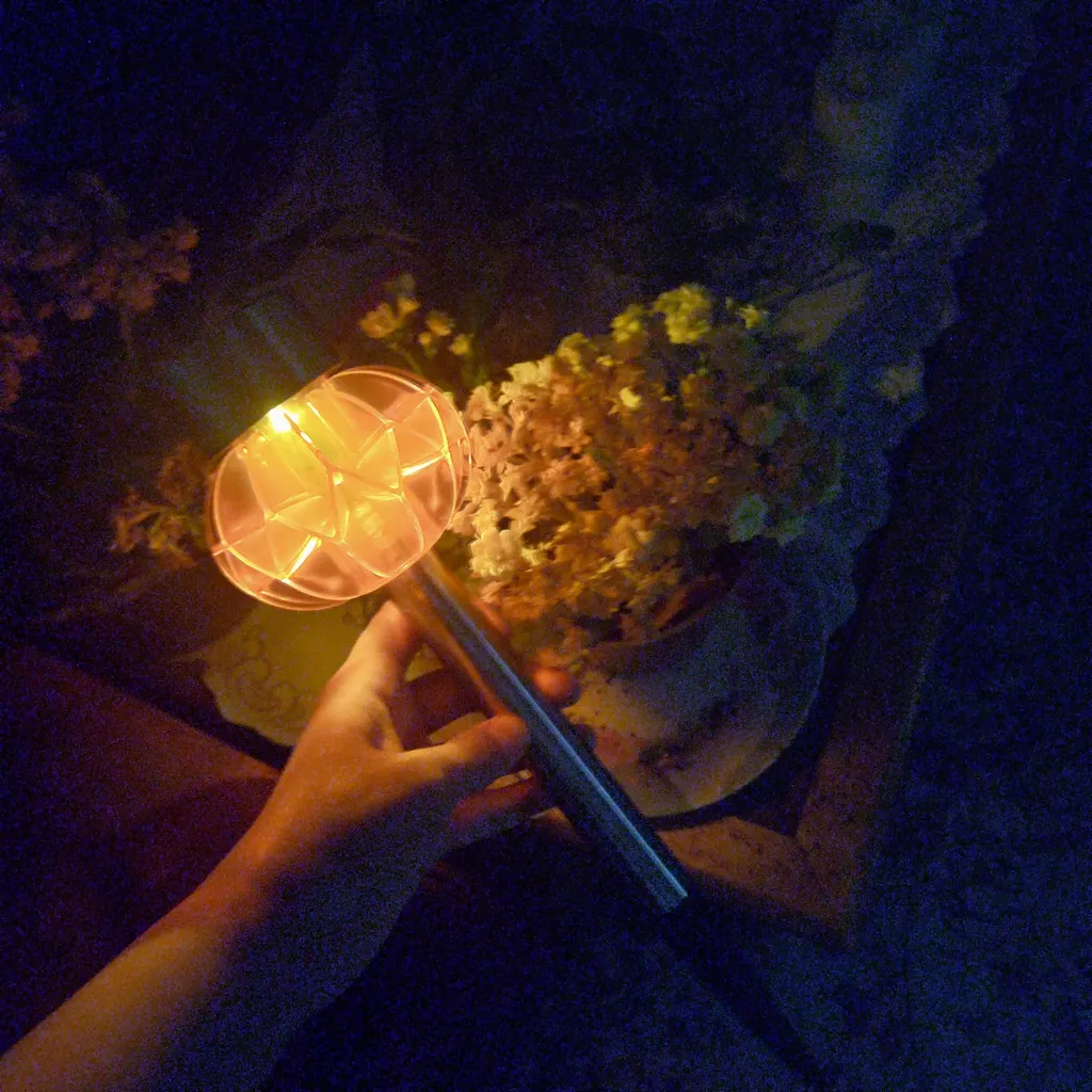 چراغ خورشیدی مدل رنگی توپی