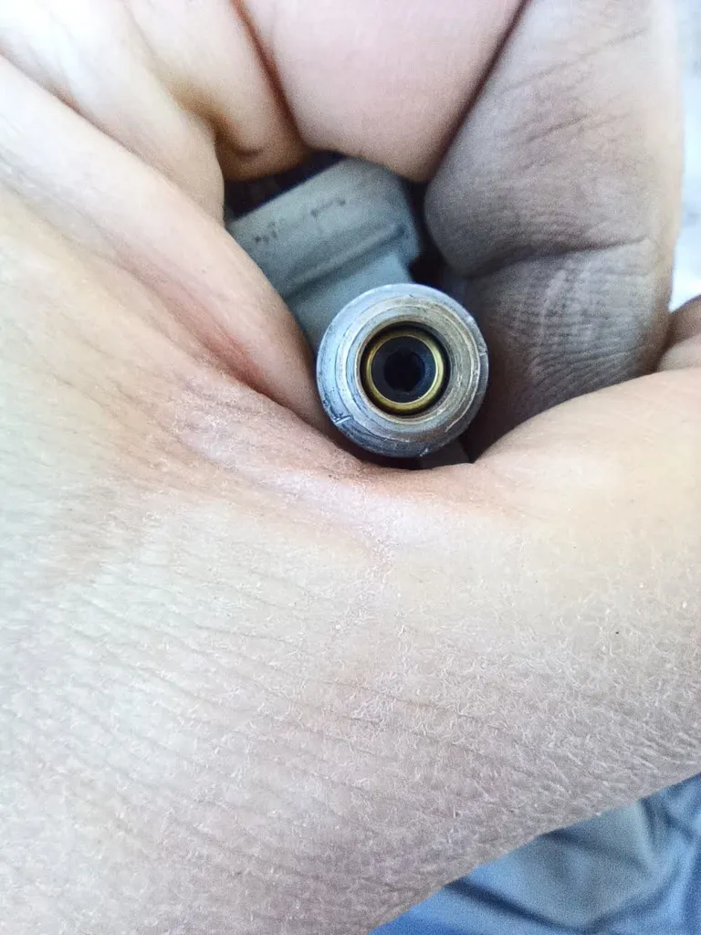 فیلتر سوزن انژکتور خودرو  مدل AY-2130 بسته 4 عددی