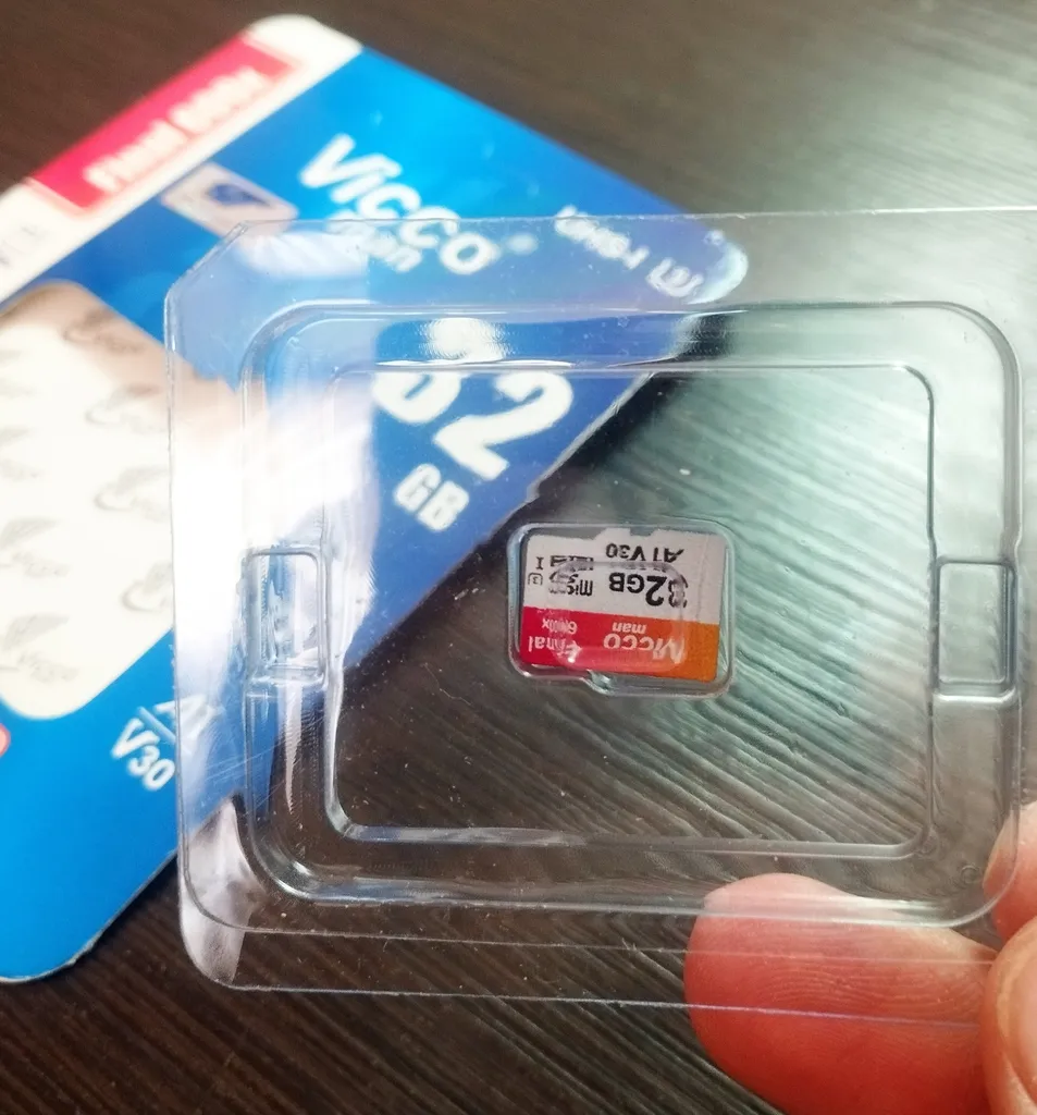 کارت حافظه microSDHC ویکومن مدل A1 V30 600X کلاس 10 استاندارد UHS-I U3 سرعت 90MBps ظرفیت 32 گیگابایت