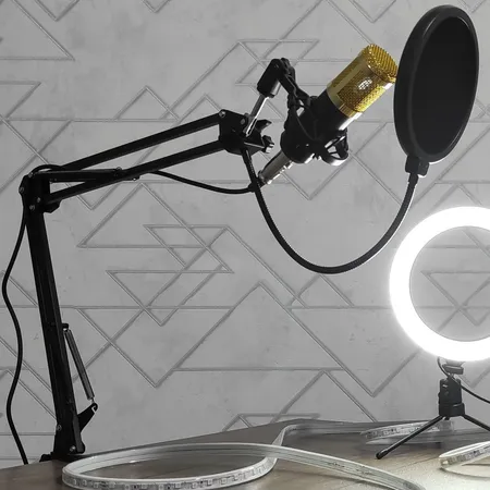 میکروفن کندانسر مدل Live Broadcast Equipment همراه با پایه تلسکوپی