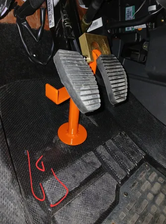 قفل پدال مدل s1 مناسب برای پراید