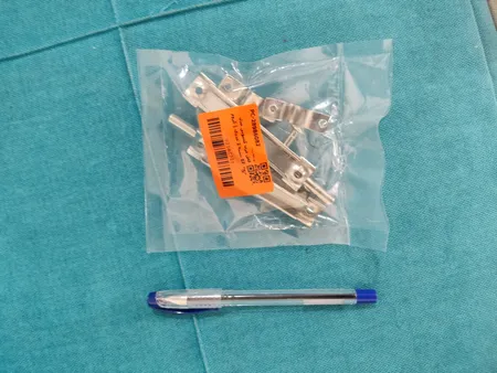 قفل درب کشویی مدل 82 بسته 2 عددی