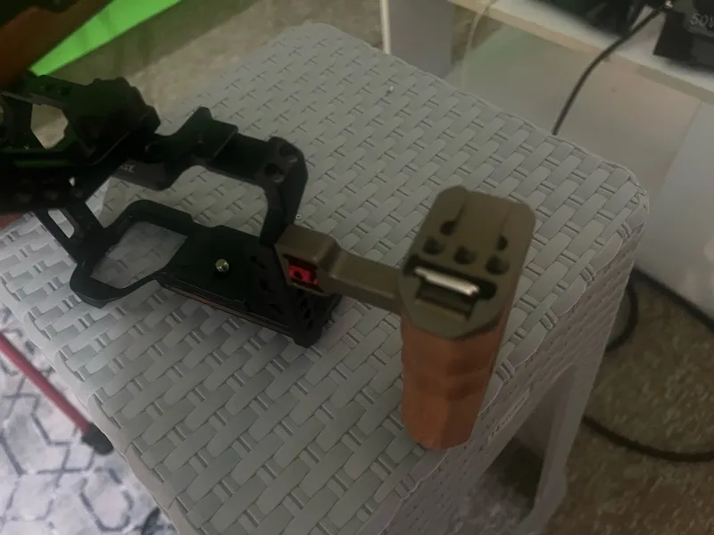 نگهدارنده کیج دوربین پلوز مدل Handle