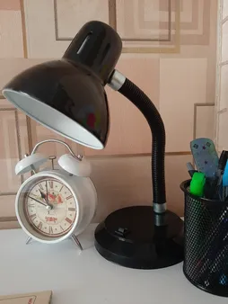 چراغ مطالعه کد R771