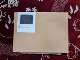 کیبورد تبلت مایکروسافت مدل signature مناسب برای تبلت مایکروسافت PRO 8/X به همراه قلم