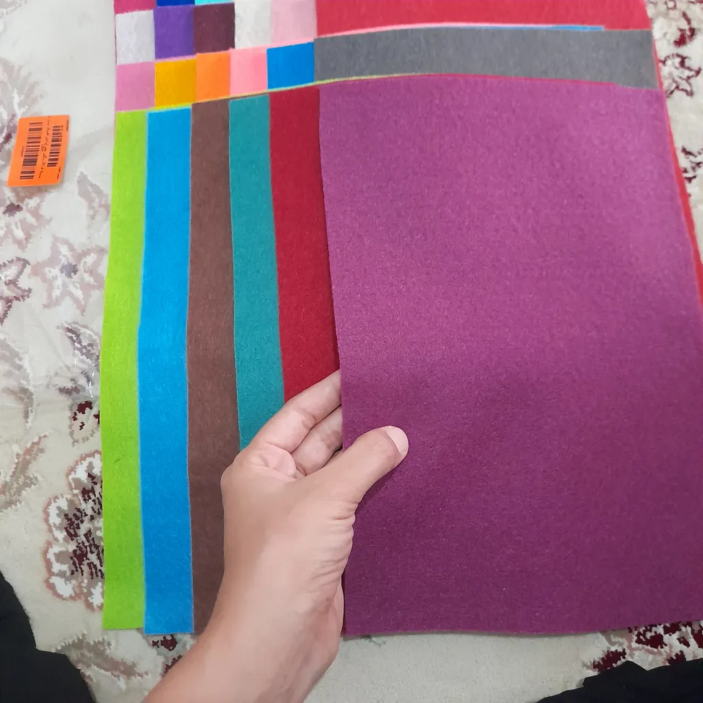 بسته ی 24 رنگی نمد ایرانی هنری ساز کد 1304