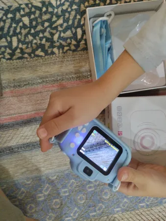 دوربین دیجیتال مدل AX6065