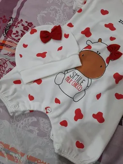 ست سرهمی و کلاه نوزادی دخترانه طرح گاو کد M268