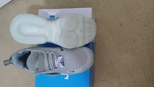 تجریه خرید کفش پیاده روی زنانه مدل ایرومکس زوم کد 950