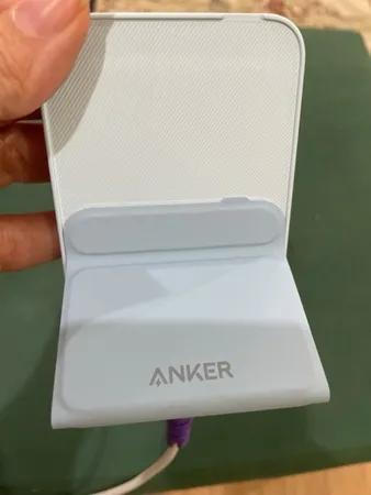 پاوربانک بی سیم انکر مدل A1611 ظرفیت 5000 میلی آمپر ساعت