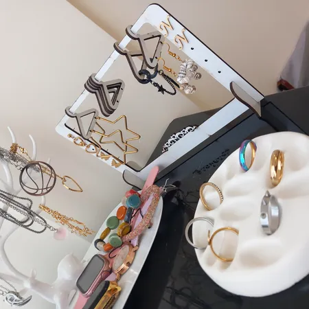 استند جواهرات مدل فروردین طرح چوب لباسی