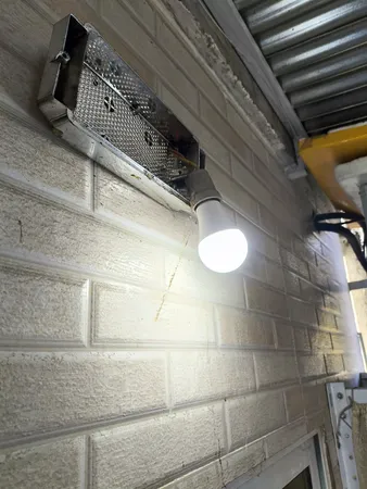 لامپ اس ام دی 12 وات سایروکس مدل A60 پایه E27 بسته دو عددی