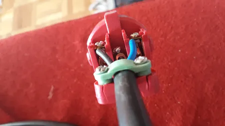 پریز سیار فردان الکتریک مدل دریا