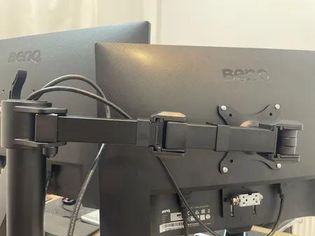 پایه نگهدارنده مانیتور ارگو مدل WLA003 مناسب برای مانیتور 17 تا 30 اینچ