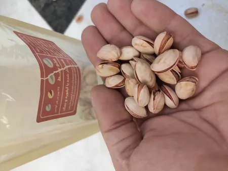 پسته احمدآقایی بوداده پستاکو - 500 گرم