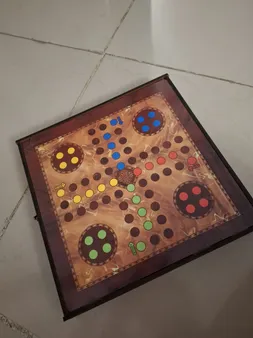 بازی فکری شطرنج و منچ مدل فروردین بسته 9 عددی