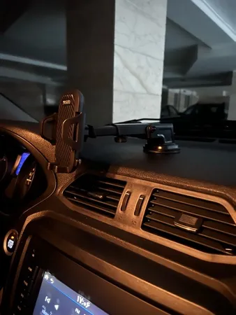 پایه نگهدارنده گوشی موبایل یسیدو مدل c23