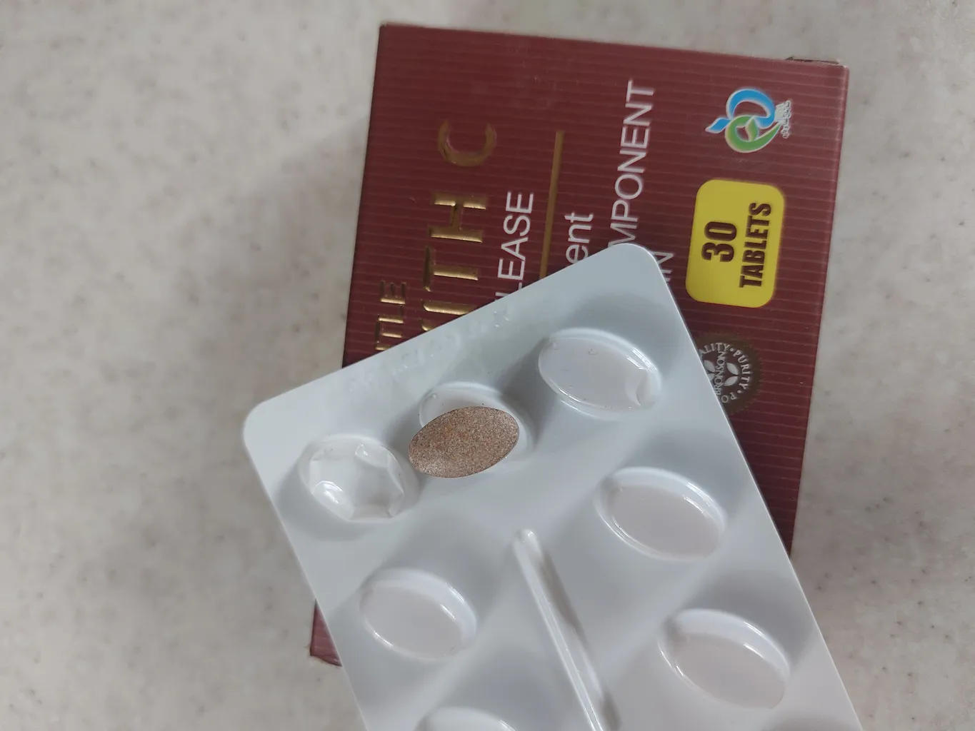 قرص ویتامین ث با آهن پیوسته برانسون بسته 30 عددی