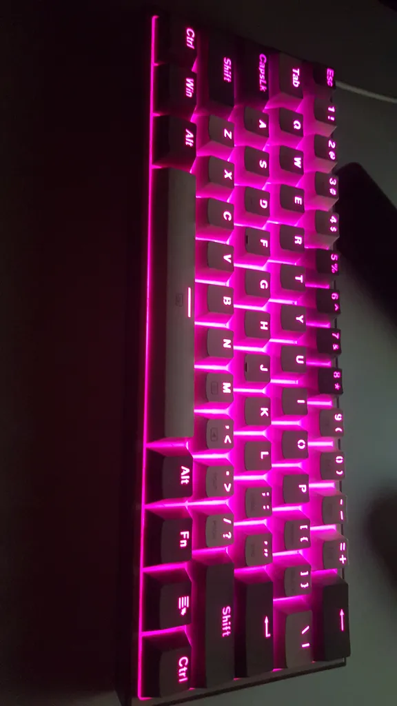 کیبورد گیمینگ ردراگون مدل K617 FIZZ، سوییچ مکانیکال قرمز، Tenkeyless، نورپردازی RGB