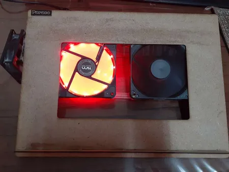 پایه نگهدارنده لپ تاپ مدل پاراکو کد 001