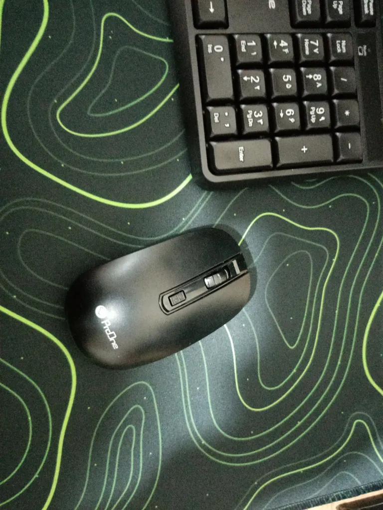 کیبورد و ماوس بی سیم پرووان مدل PMK20W، سوئیچ ممبران، Full-size