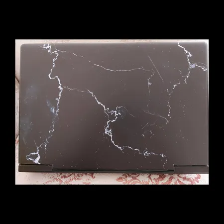 استیکر لپ تاپ توییجین و موییجین طرح Marble کد 07 مناسب برای لپ تاپ 15.6 اینچ به همراه برچسب حروف فارسی کیبورد