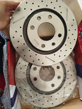 دیسک چرخ جلو کاردینال مدل سوراخ دار مناسب برای پژو پارس بسته ۲ عددی