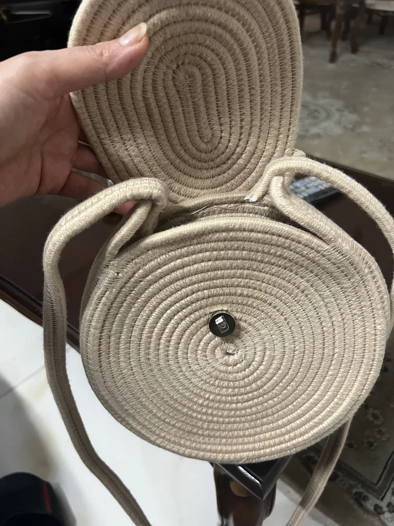 کیف دوشی دست دوز زنانه مدل ساحلی