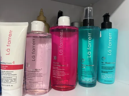 اسپری نرم کننده و حالت دهنده مو لافارر مدل All type hair حجم 250 میلی لیتر