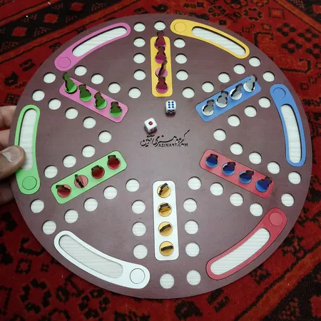 بازی فکری منچ و مارپله مدل شش نفره