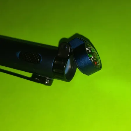 چراغ قوه مدل PEN-STAND-COMPASS