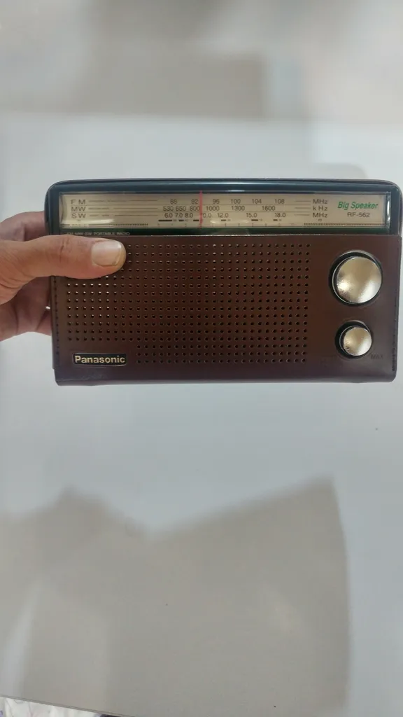 رادیو مدل RF-562D