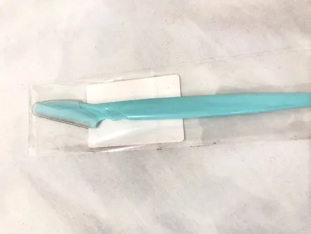 تیغ اصلاح ابرو مدل 00200