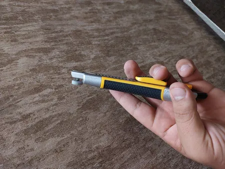 کاتر اینکو مدل HKNS-1808 به همراه تیغ یدک