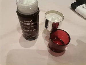 تجریه خرید کرم دور چشم آردن اکسپرت ایج مدل Multi Corrective حجم 30 میلی لیتر