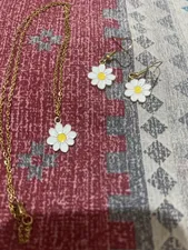 تجریه خرید نیم ست زنانه مدل بابونه کد a10