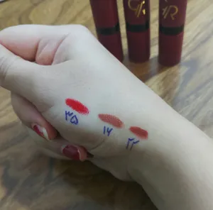 تجریه خرید رژ لب گلدن رز مدل ولوت مات شماره 22