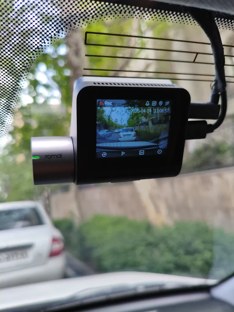 دوربین فیلم برداری خودرو سوِنتی مِی مدل Dash cam Pro Plus + Rear cam Set (Rco6) A500S دوربین فیلم برداری خودرو سوِنتی مِی مدل Dash cam Pro Plus + Rear cam Set (Rco6) A500S