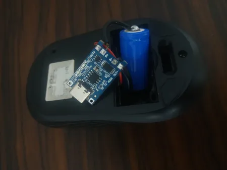 باتری لیتیوم یون قابل شارژ کد 16340 ظرفیت 1800 میلی آمپر ساعت