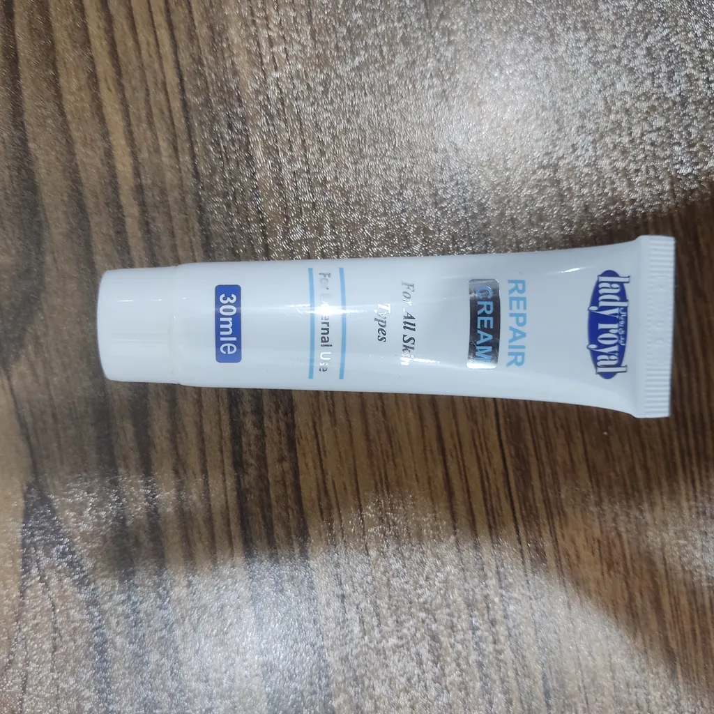 کرم ترمیم کننده لیدی رویال مدل 002 حجم‌ 30 میلی لیتر