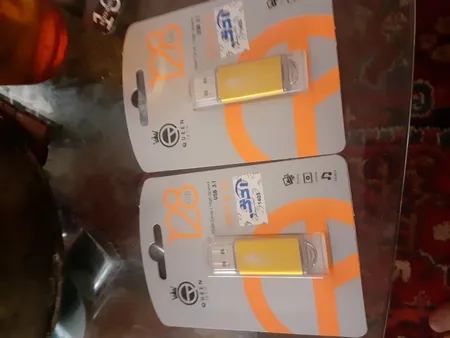 فلش مموری کوئین تک مدل QUICK USB3.1 ظرفیت 128 گیگابایت به همراه مبدل USB-C