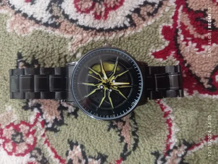 ساعت مچی عقربه‌ای مردانه والار مدل رینگی متحرک کد W19