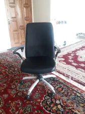 تجریه خرید صندلی اداری هوگر مدل KH440